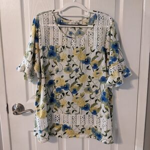 Lacey Prairie Multicolor Floral‎ Short Sleeve Top from Siren Lily Women Size 3X
